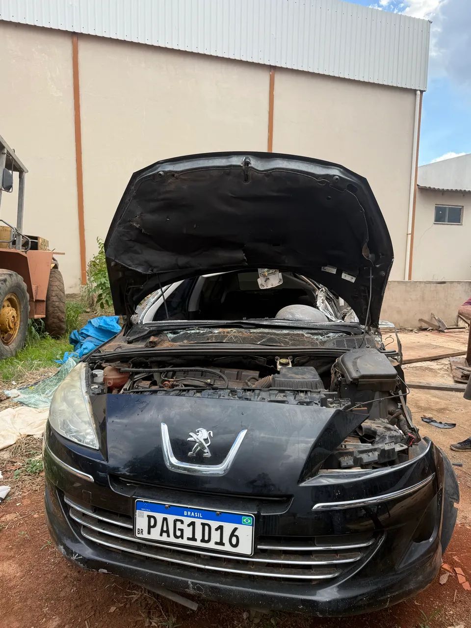 Vendo Peugeot batido pra retirada de peça funcionando tudo perfeitamente - Foto 3