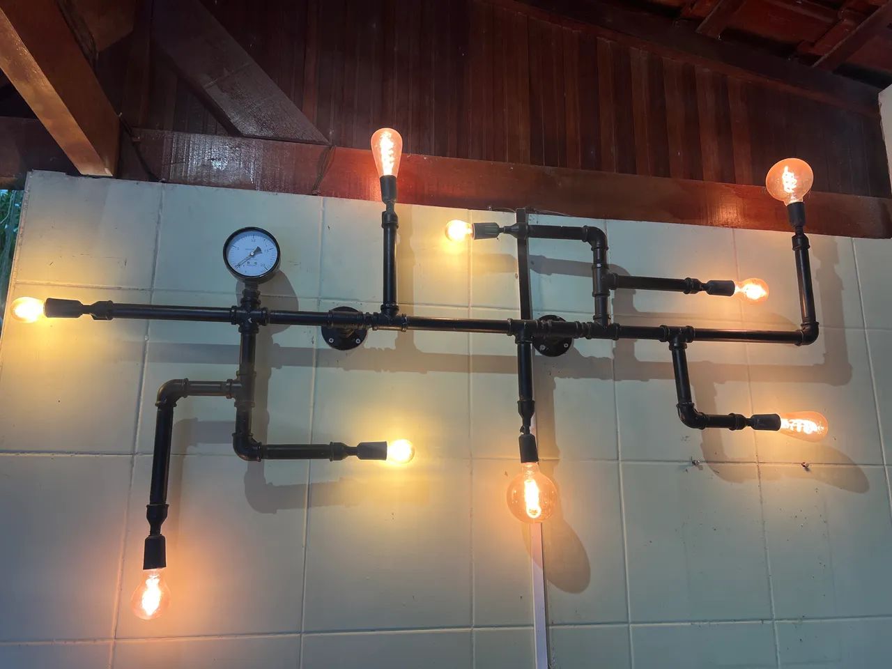 Lustre de parede estilo industrial 