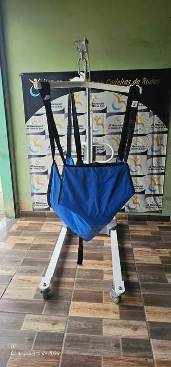 Guincho de transferência motorizado para acamados - Foto 6