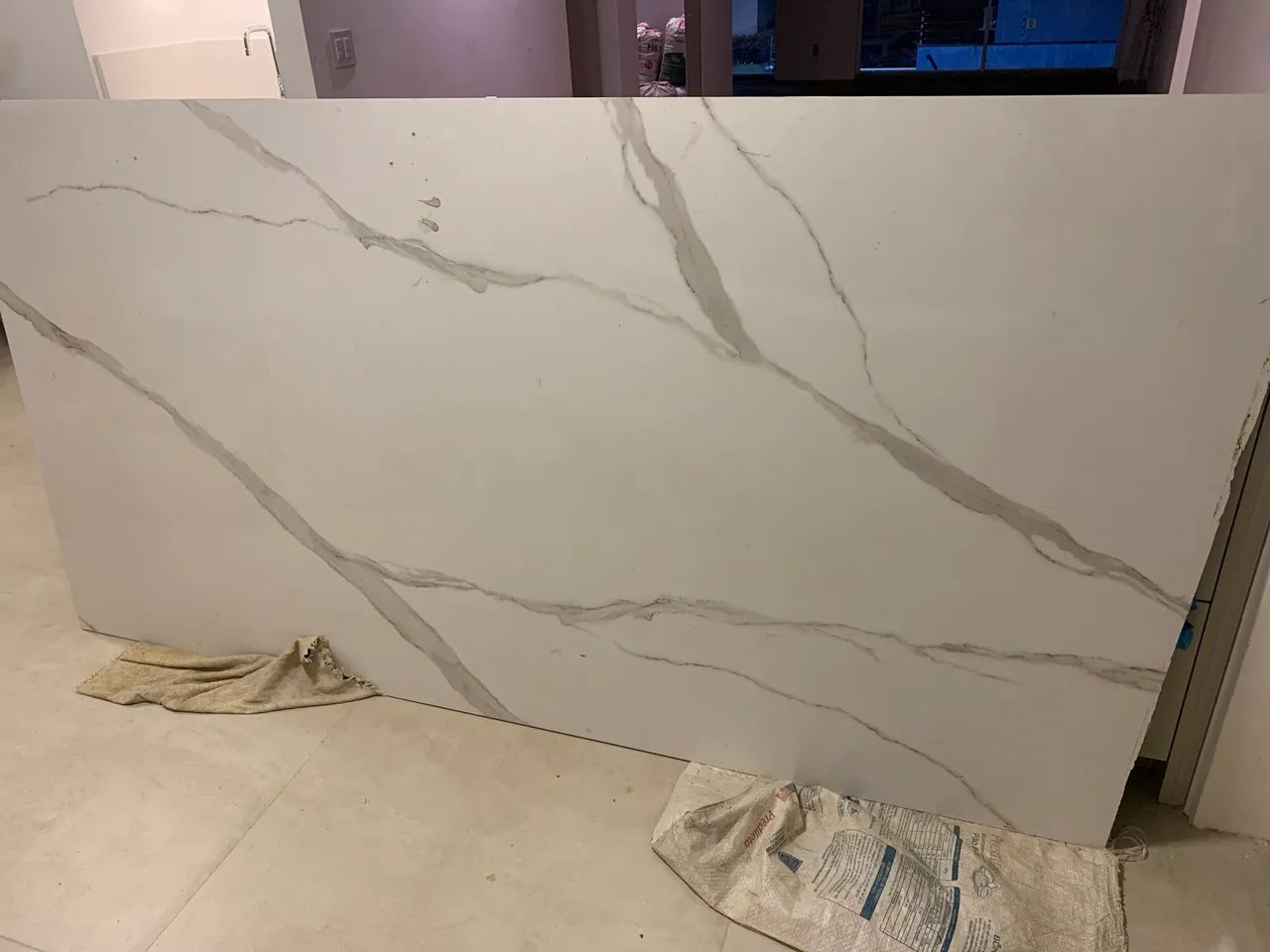Lastra de porcelanato 