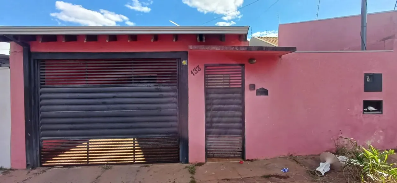 Térrea para aluguel possui 62 metros quadrados com 2 quartos em Jardim Itália - Campo Gran