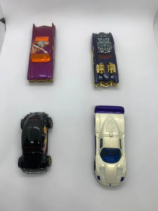 Conjunto com 4 Hot Wheels  - Foto 4