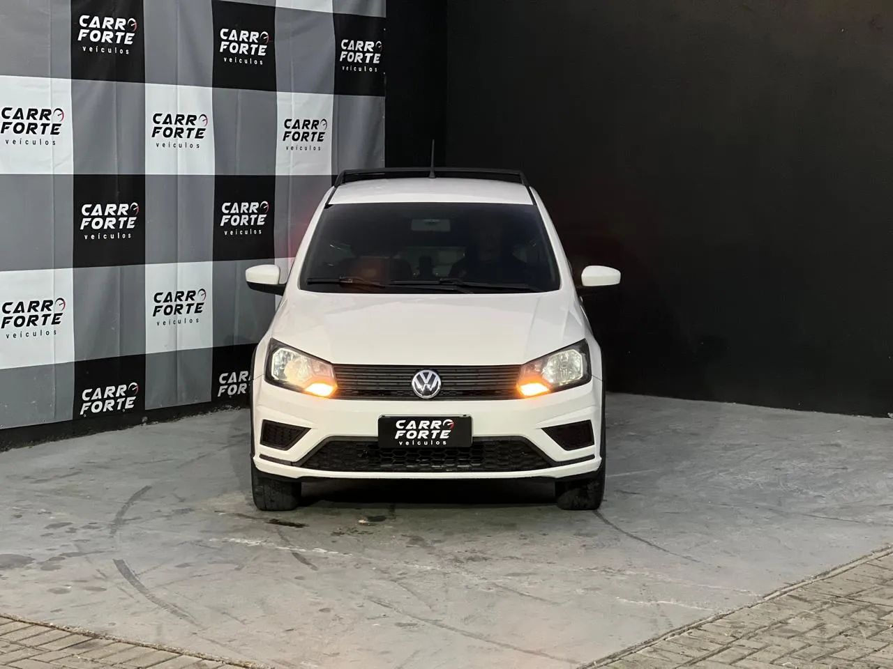 VOLKSWAGEN SAVEIRO 2020 ROBUST 1.6 TOTAL FLEX 8V - Foto 2