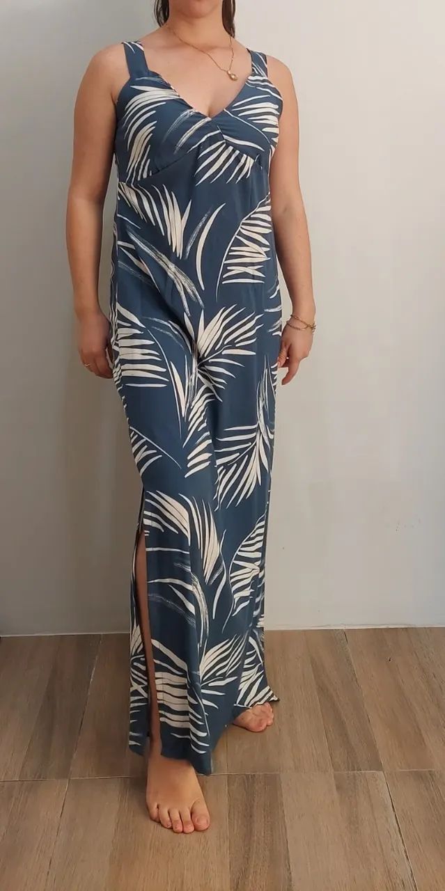 Vestido novo longo com fenda - Foto 2