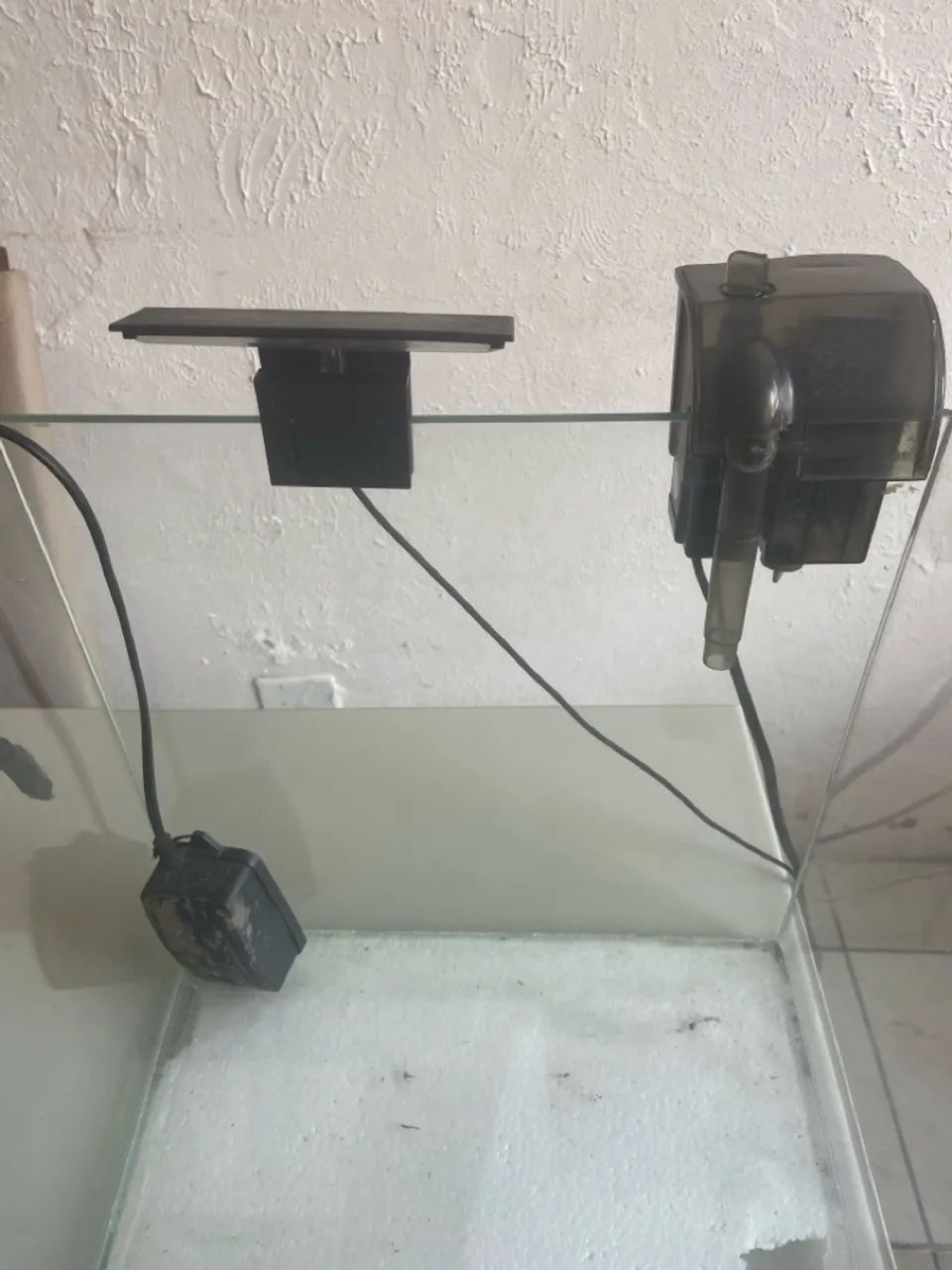 Vendo 2 aquários , bomba, filtro e luminária  - Foto 5