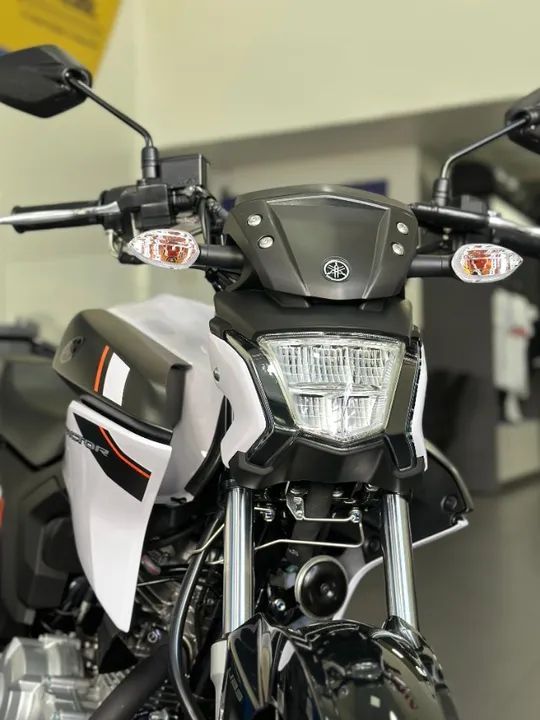 YAMAHA| NOVA FACTOR 150 2025 + EMPLACAMENTO E CAPACETE GRÁTIS