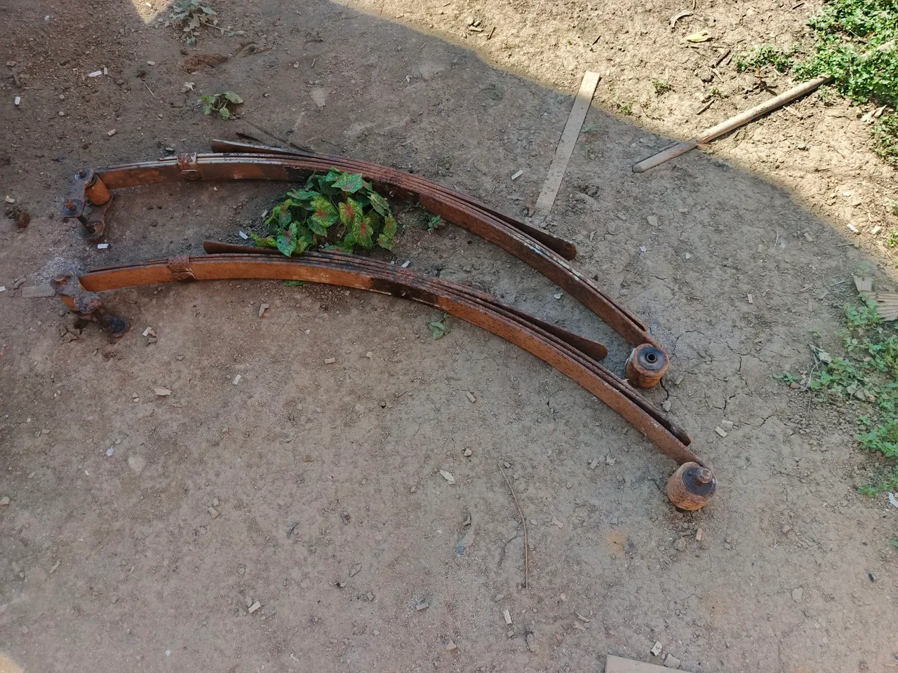 Molas da Ford Pampa valor 600 reais