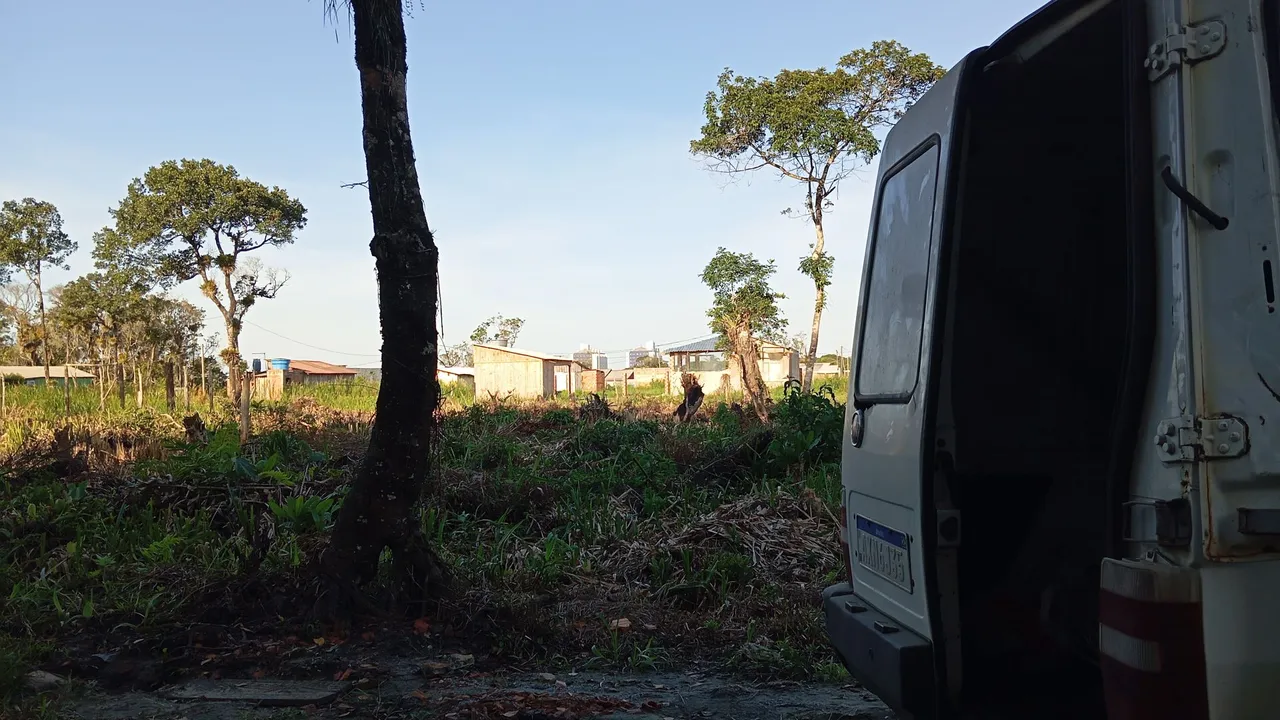Vende-se terrenos de praia em Matinhos/PR. Direto com o proprietário wattsap *