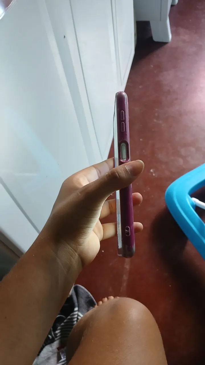 Vendo esse celular em perfeitas condições de uso
