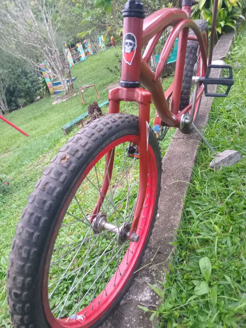 Bicicleta vermelha vintage estilo schwinn  - Foto 5