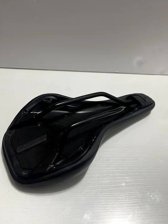 Selim Syncros Scott Belcarra R2.0 Channel Preto 250x130mm Mountain Bike - Foto 3