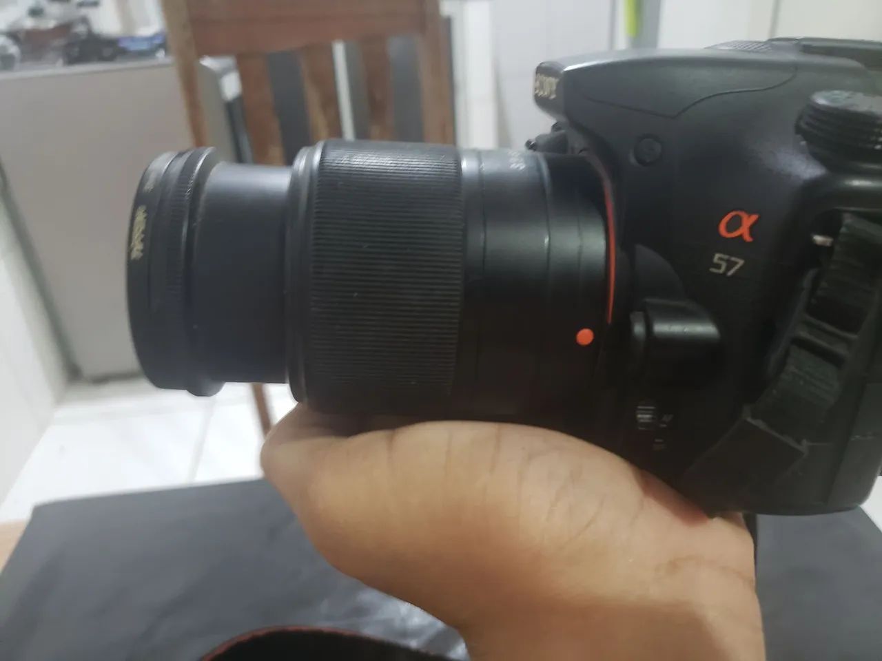 Câmera Sony DSLR SLT-A57 - Excelente Estado - Aceito Trocas - Foto 3