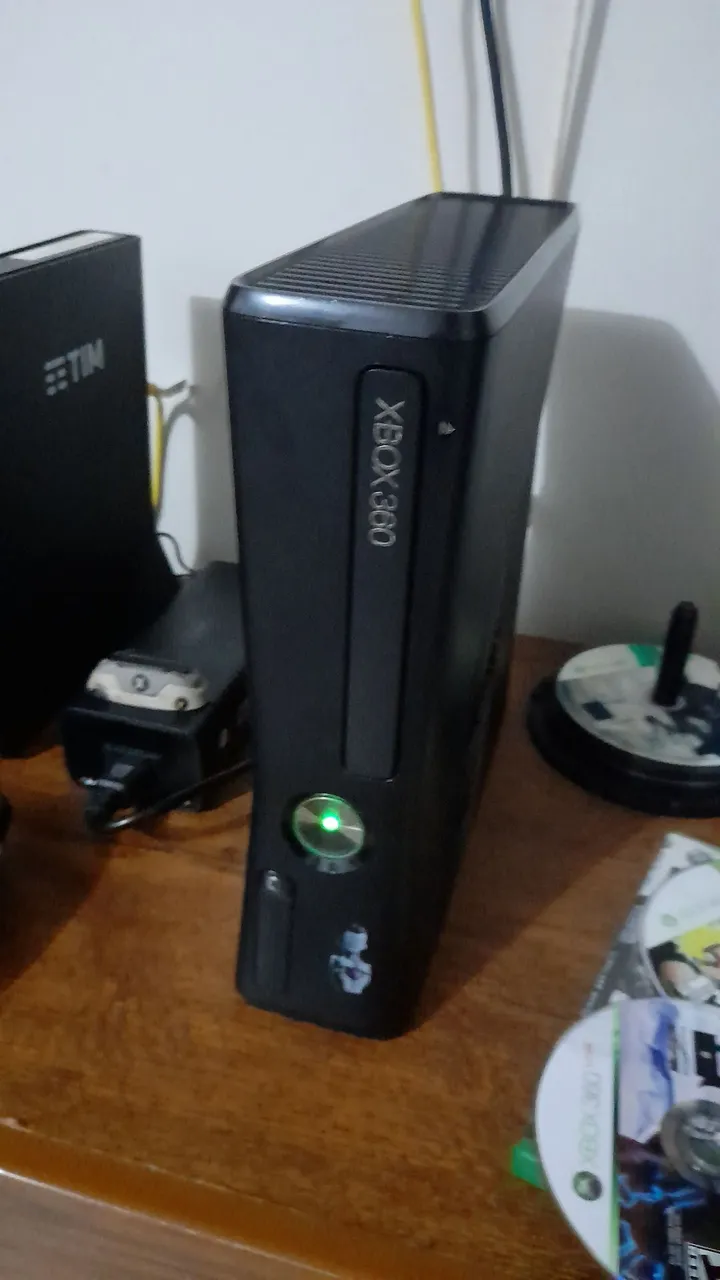 Xbox 360 Slim - Funcionando perfeitamente