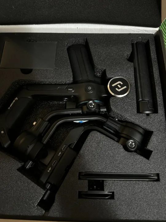 Gimbal estabilizador Feiyutech Scorp - C  Para Câmera  - Foto 2