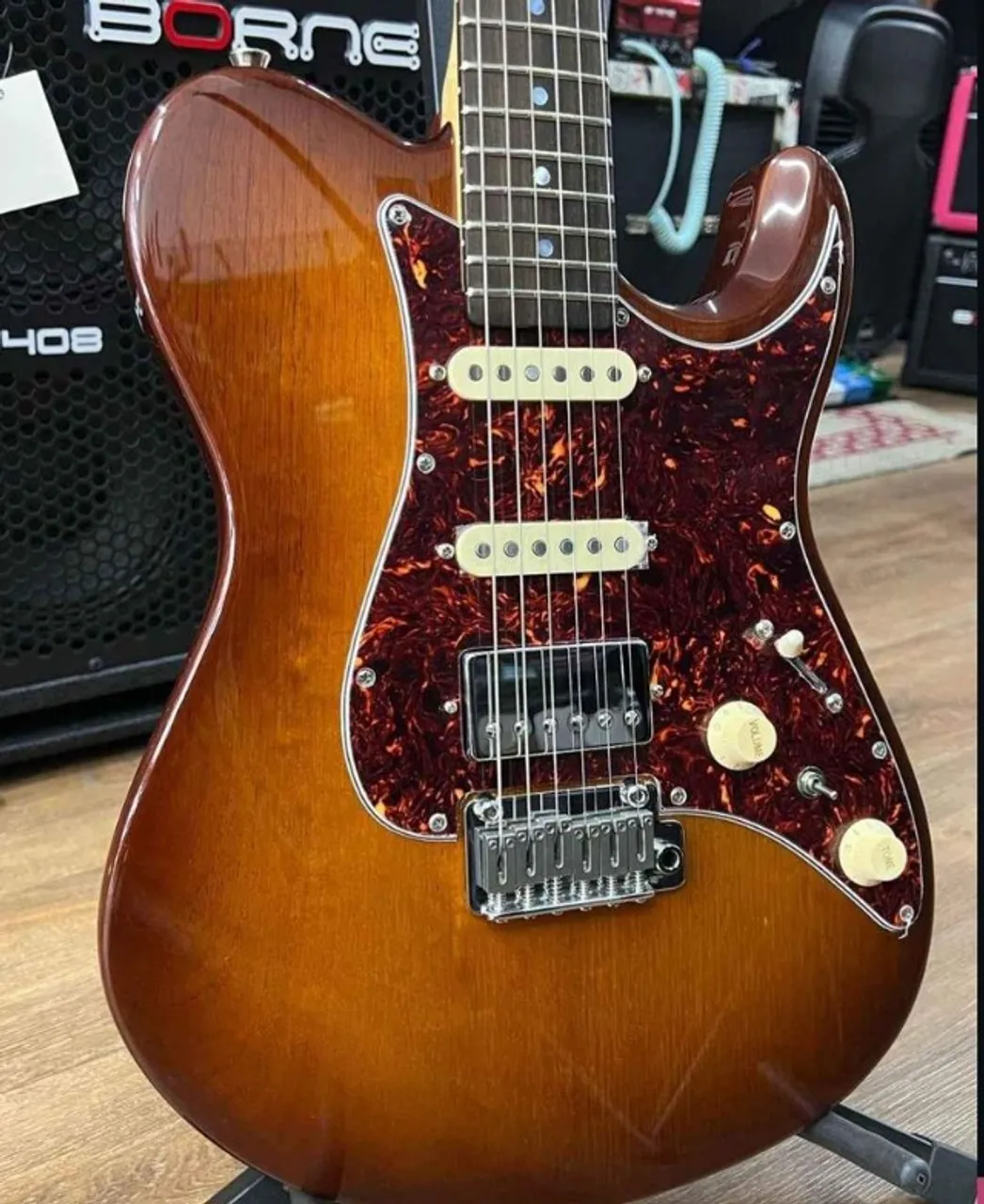 Guitarra Tagima T930