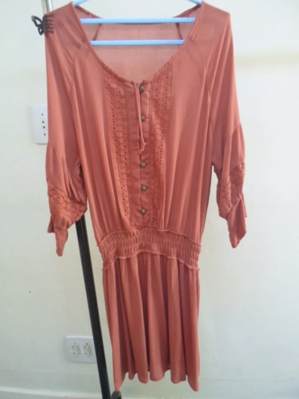 LOTE C/4 VESTIDOS Nº 40 - Foto 2