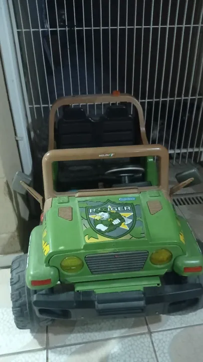 Carro Jeep elétrico