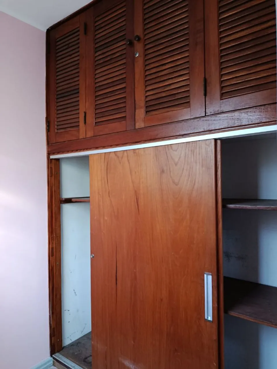 Alugo Casa de 2 quartos em são Cristóvão,rua general bruce
