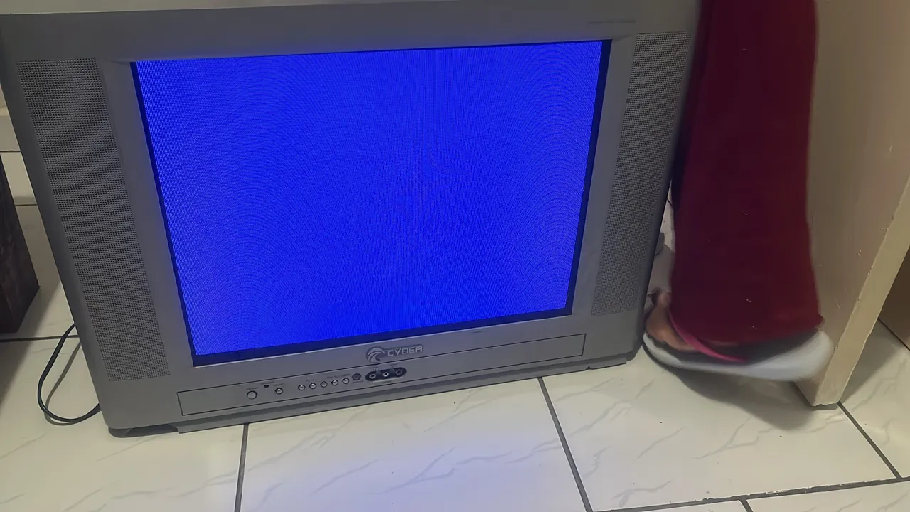 TV Cyber 29 polegadas