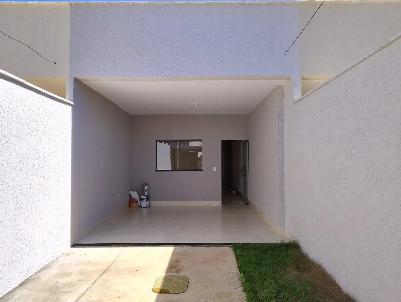 Casa com2 quartos e 2 banheiros no Jardim Real