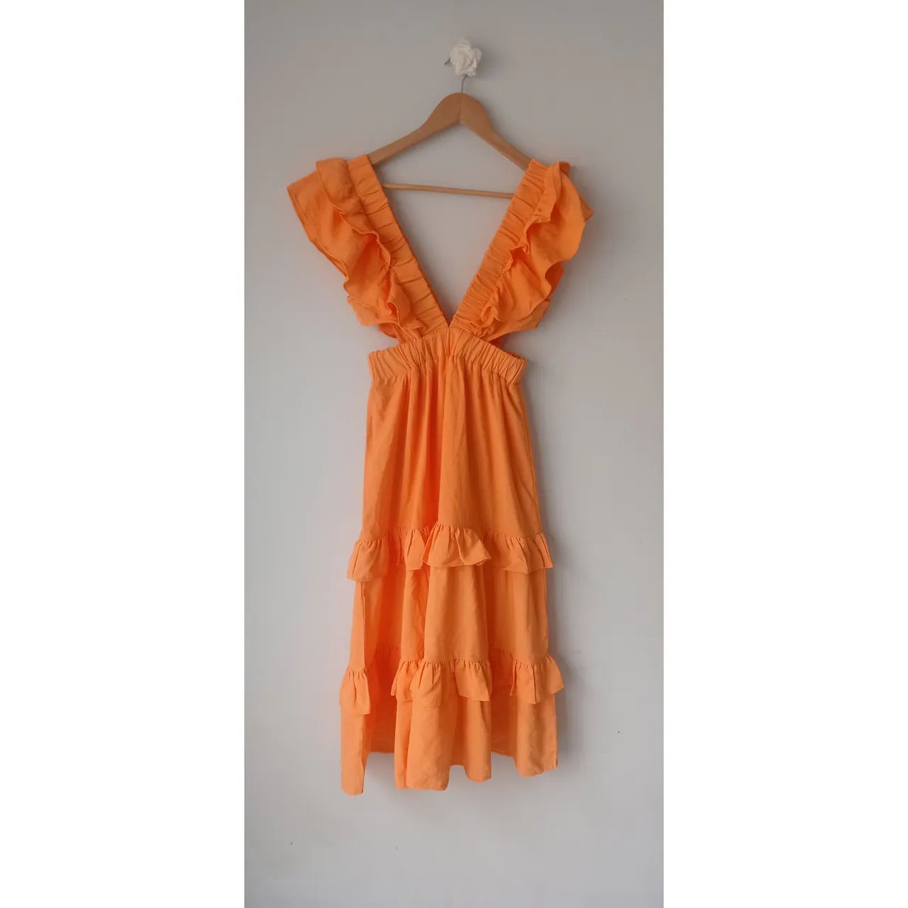 Vestido Midi Laranja com Babados