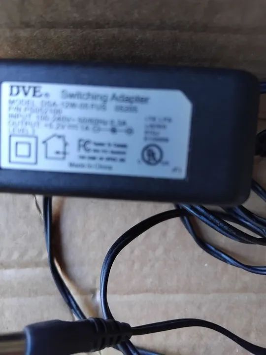 DVE Switching Adapter DSA-12-05 Power Adapter64302743508737122