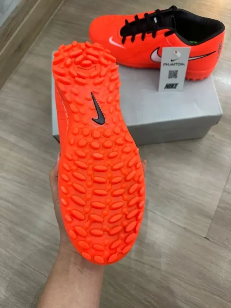 Chuteira Nike Phantom Society - Foto 2