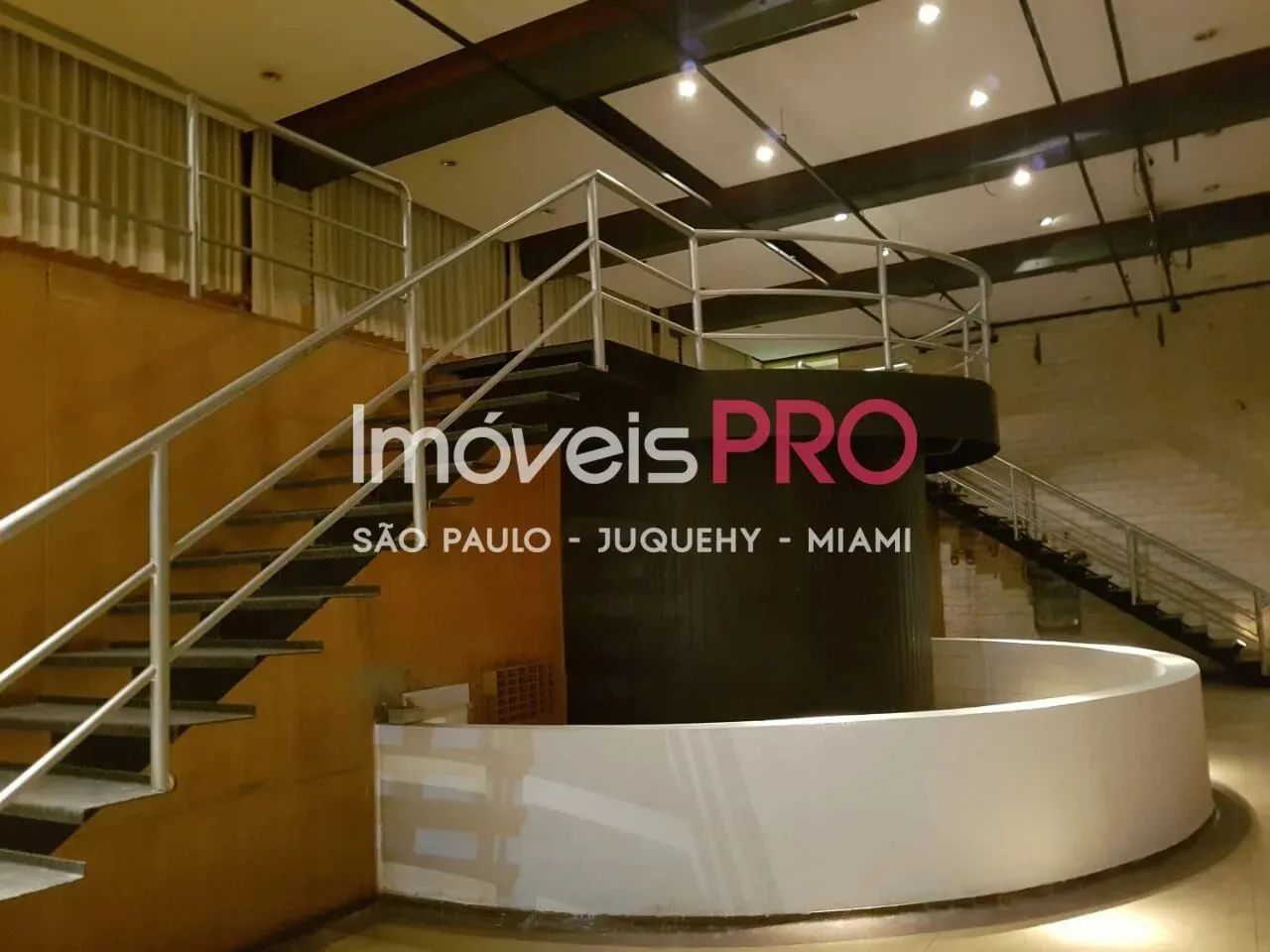 CASA COMERCIAL NO ITAIM, 380 M ÚTEIS, 4 VAGAS - LOCAL PRIVILIGIADO!