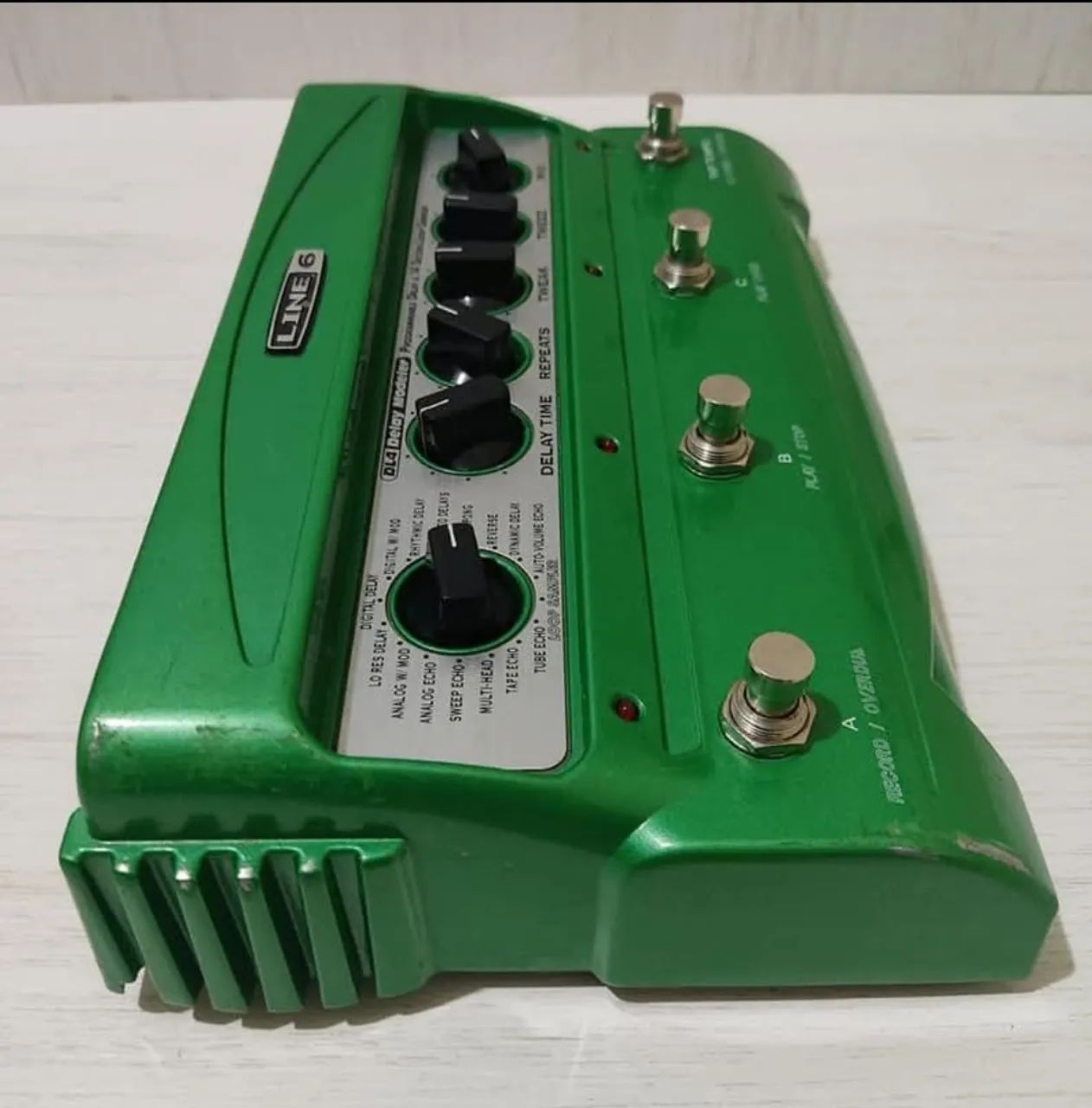 Pedal de Delay Line 6 DL4 Delay Modeler - Instrumentos