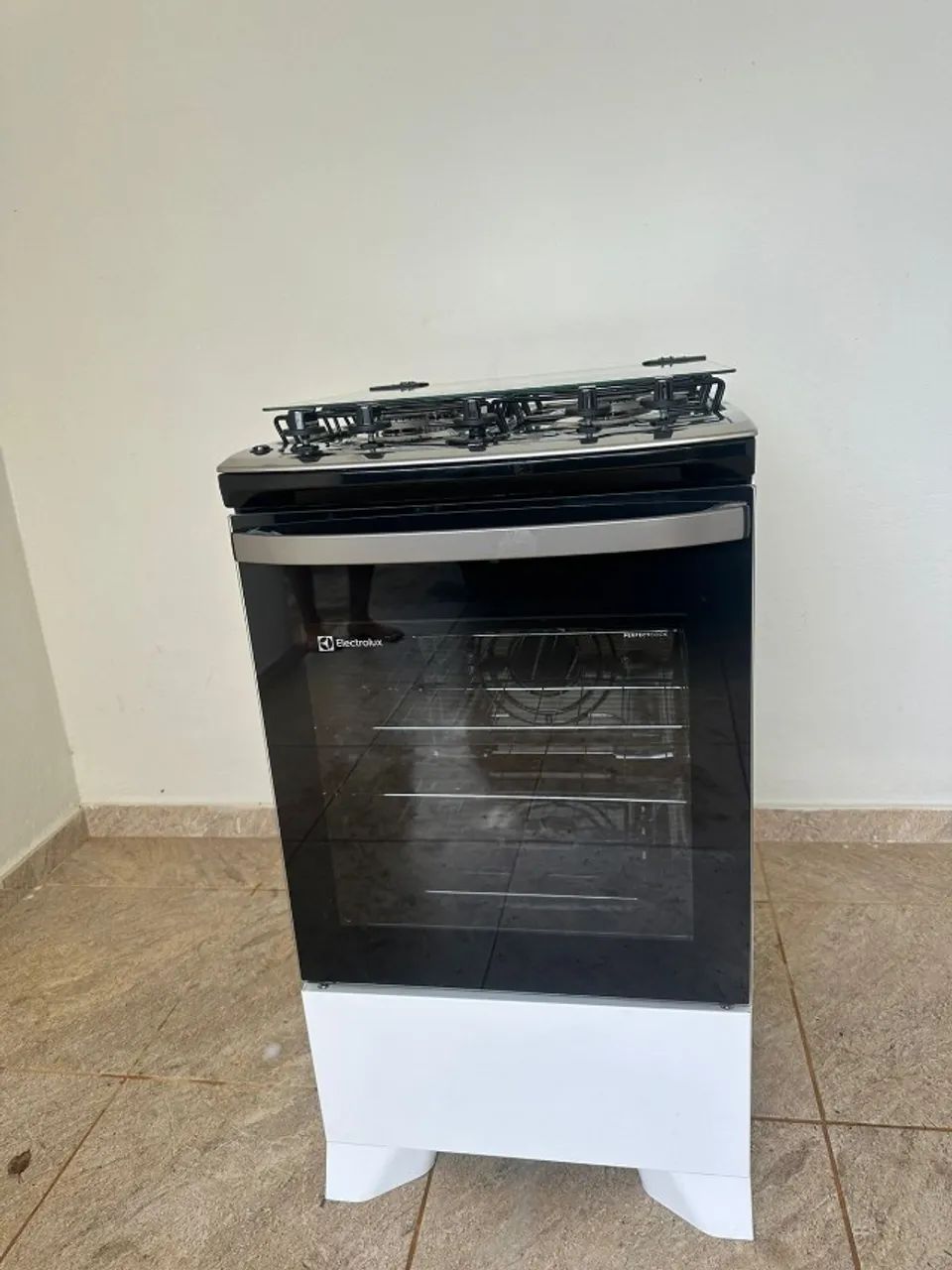 Fogão Electrolux 4 Bocas com Forno - Estado de Novo! - Foto 3