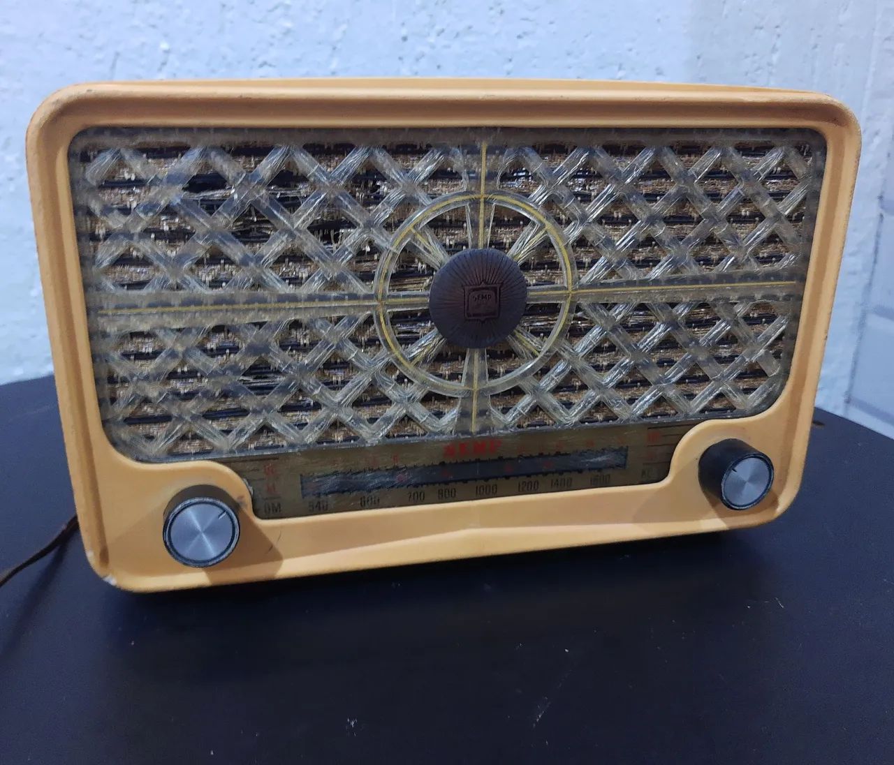 Rádio antigo a válvula TODO ORIGINAL DECORAÇÃO 