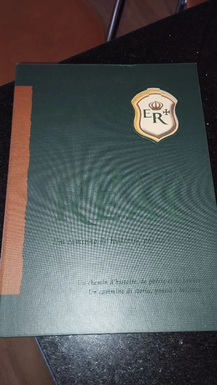 Livro  - Foto 2