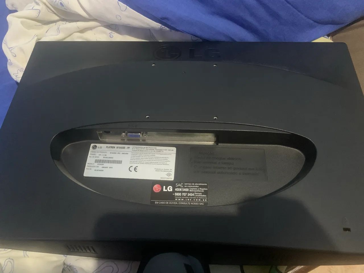 Monitor LG FLATRON64312624737793122