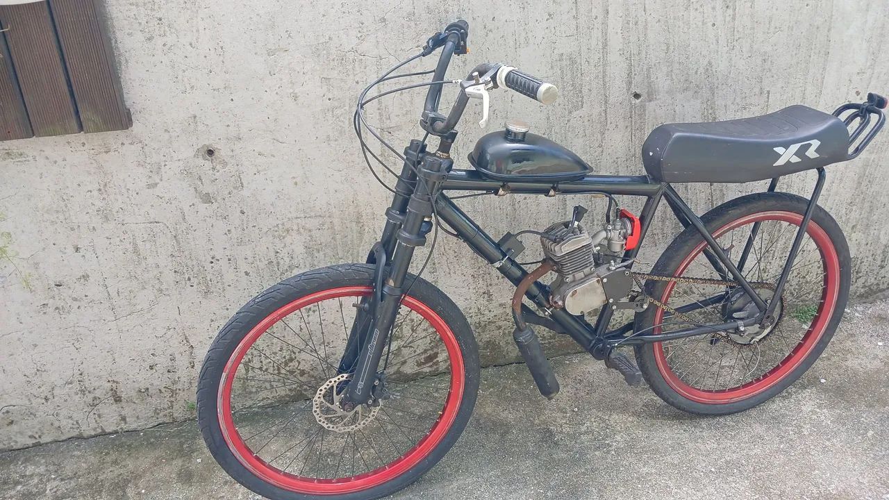 Vendo bicicleta motorizada ,motor de 80 cilindrada