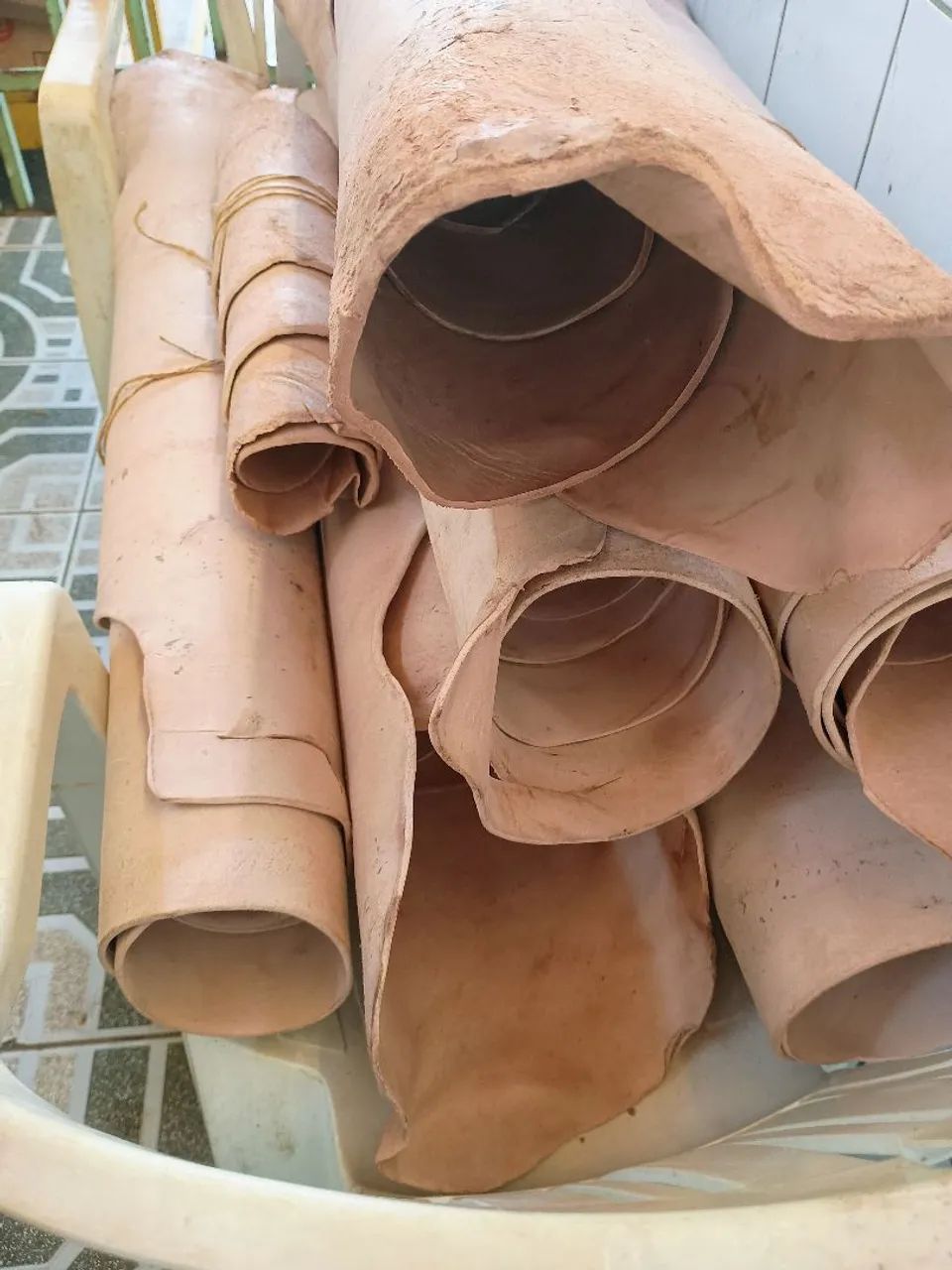 Vendo essa sola de couro 35 0 kl  whatsapp * tenho 40 kl para vender?