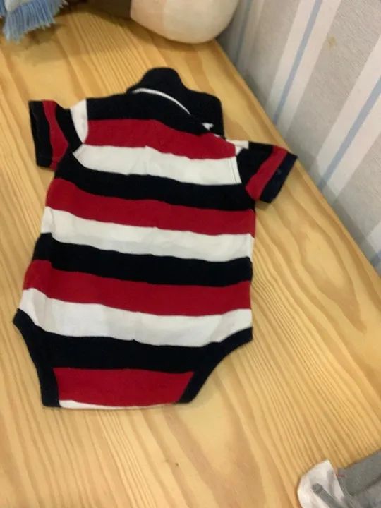 Body tommy Hilfiger listrado para bebê 12 meses - Foto 4