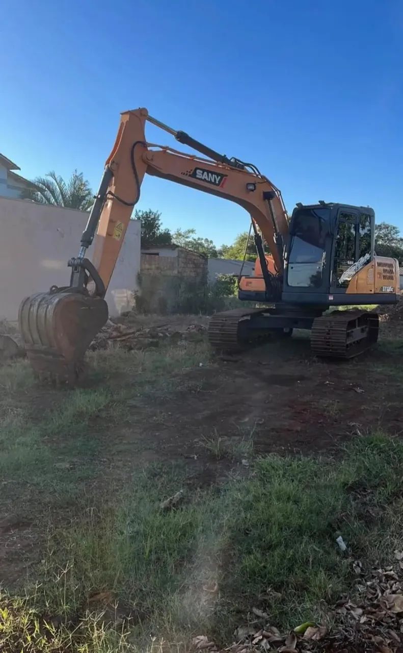 Escavadeira Sany SY135C
