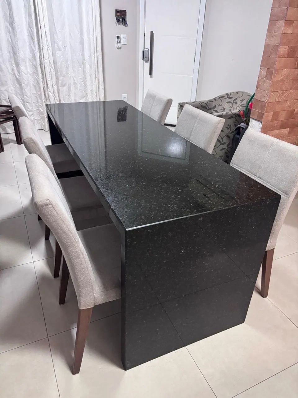 Mesa de Jantar Elegante em Granito Preto com 6 Cadeiras - Mesas ...