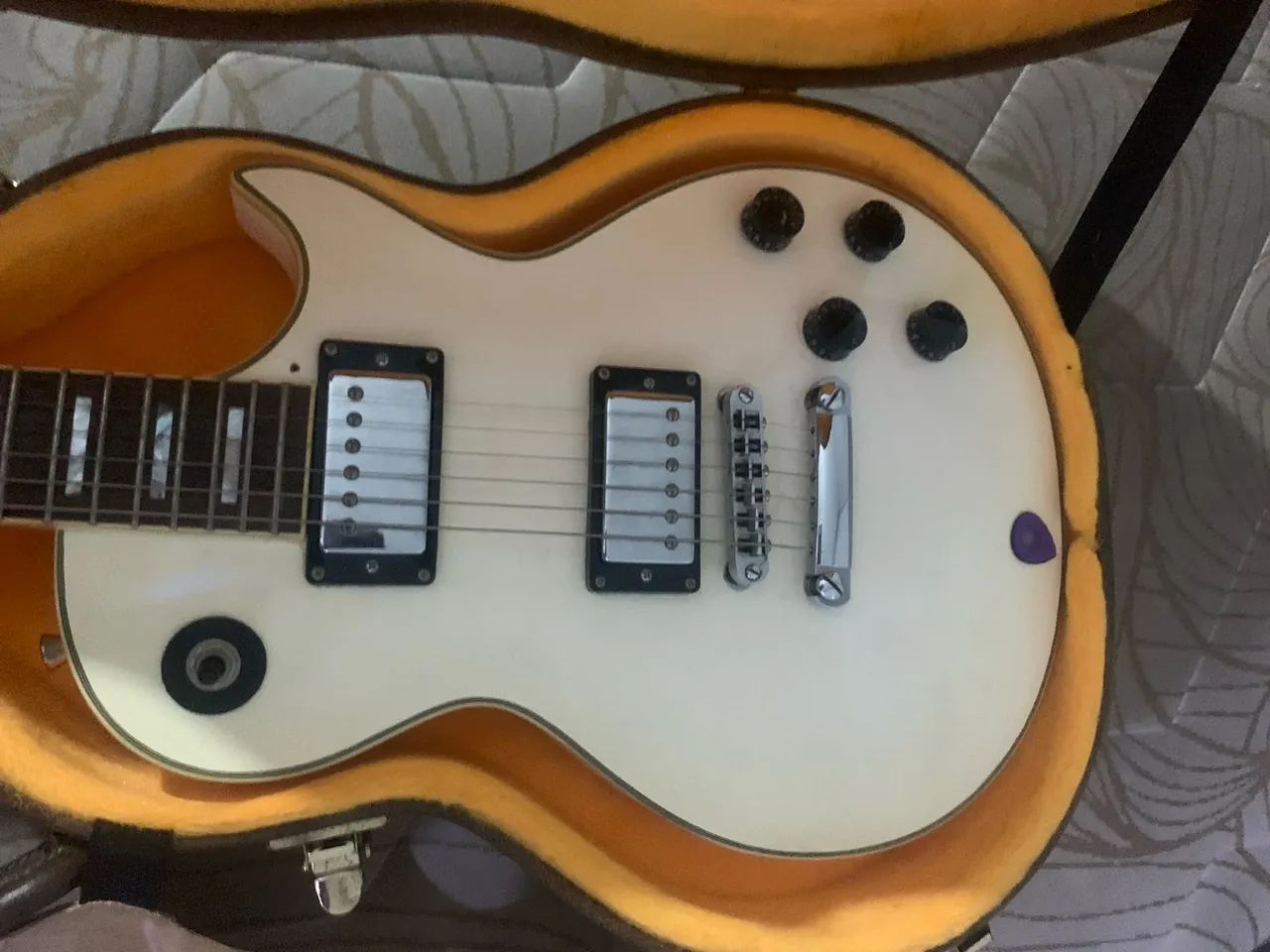 Guitarra gitama64306741706371122