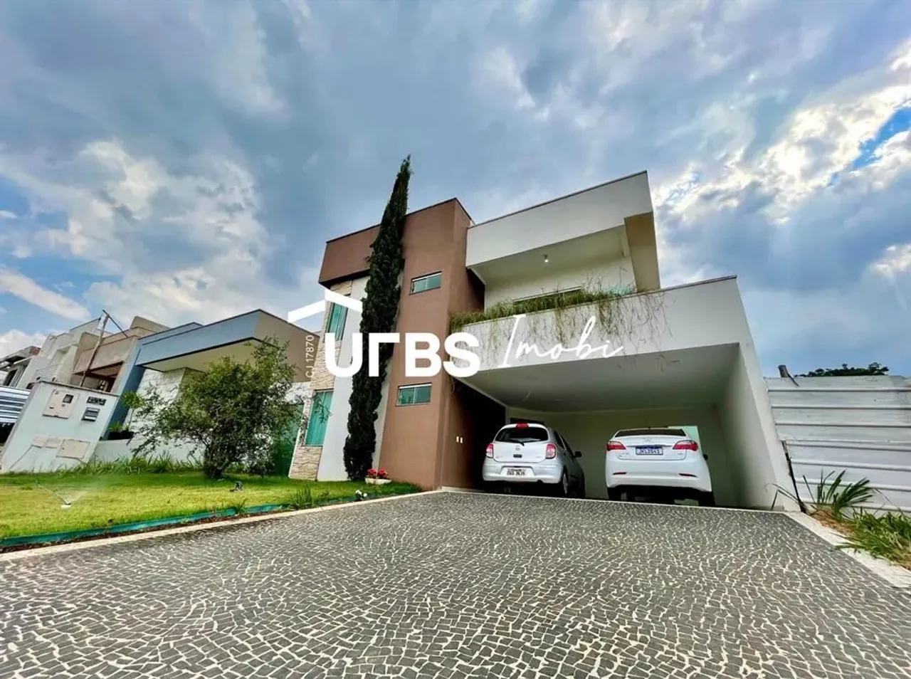 Jardim Veneza - Casa de Condomínio 4 quartos, sendo 3 suítes