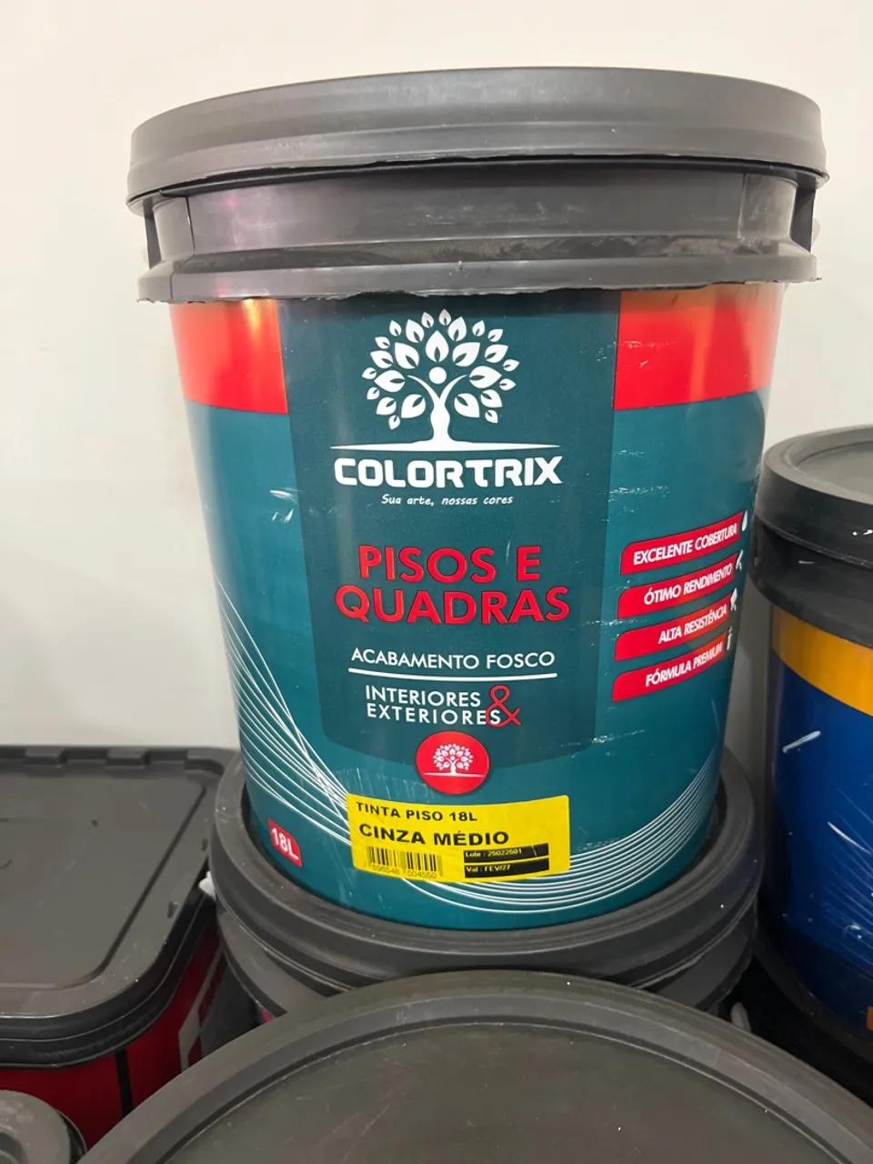 Tinta para pisos e quadras Cinza Médio e escuro 18l na Cuiabá tintas