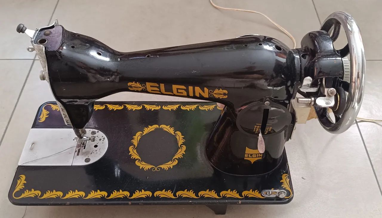 Máquina de costura Elgin64850147099010120