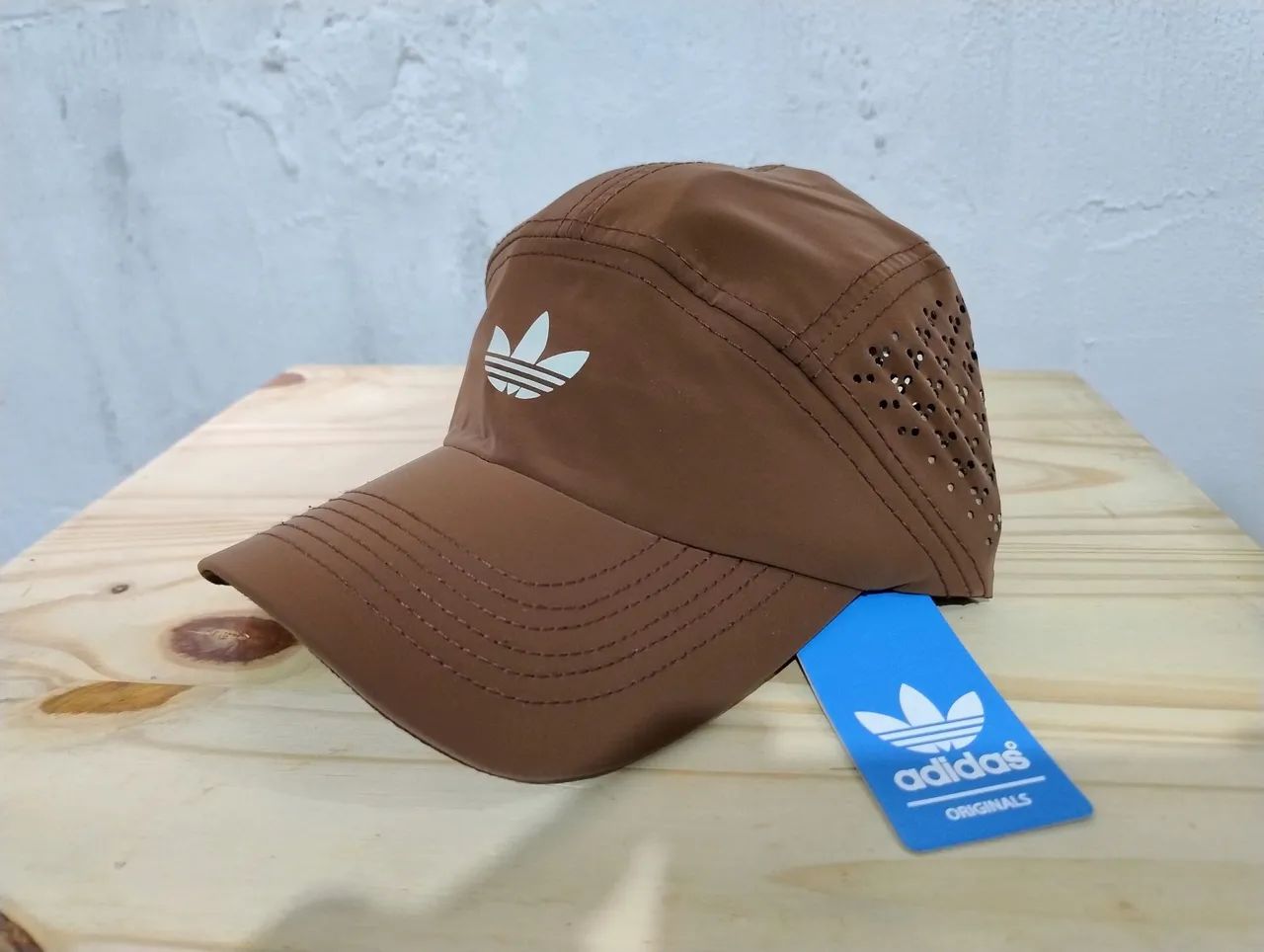 Boné Adidas Originals