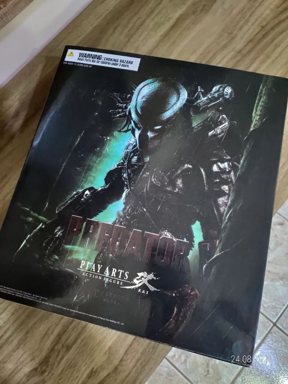 Predador Play Arts Action Figure 27cm
