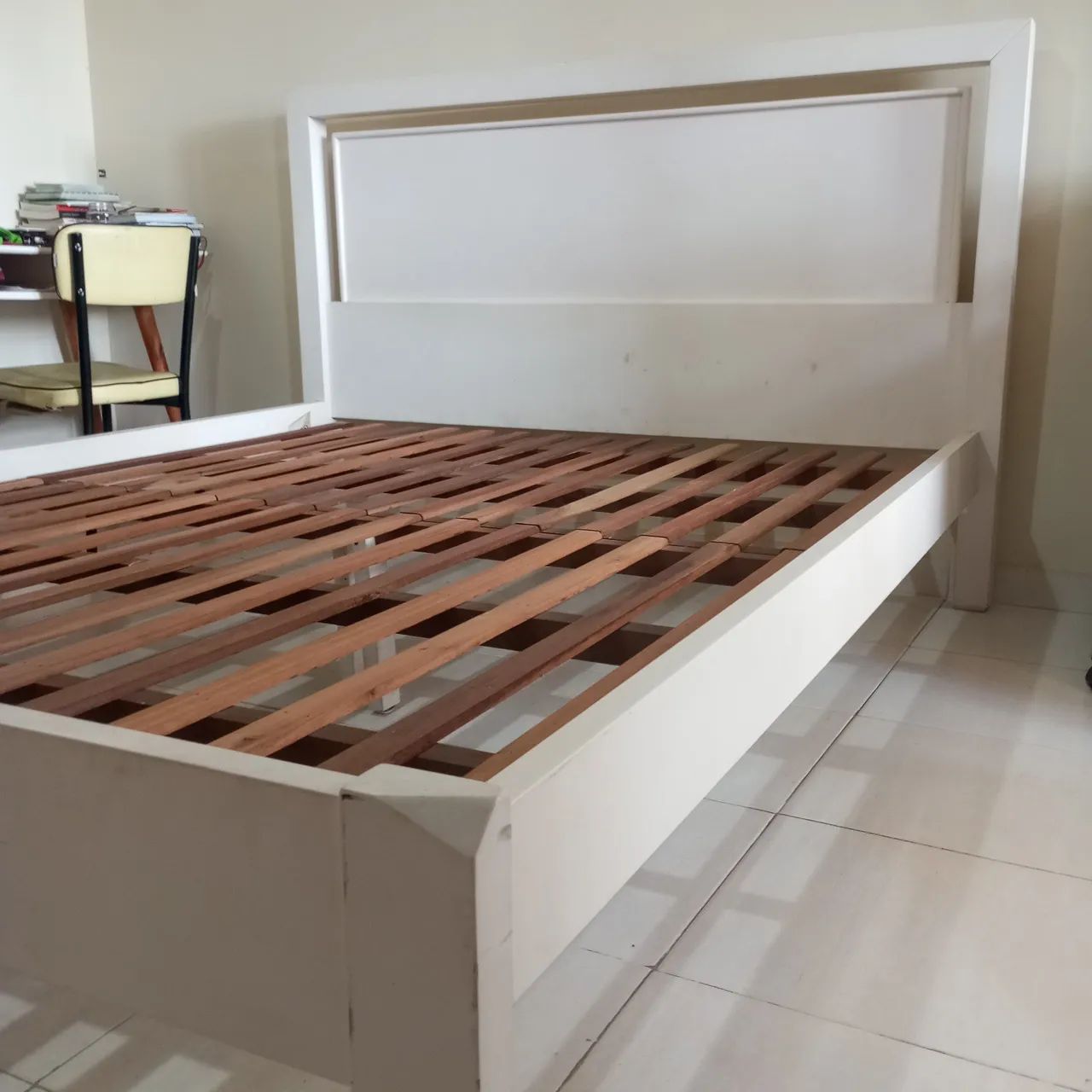 Cama Madeira Queen Size - Estrutura Branca - Foto 2