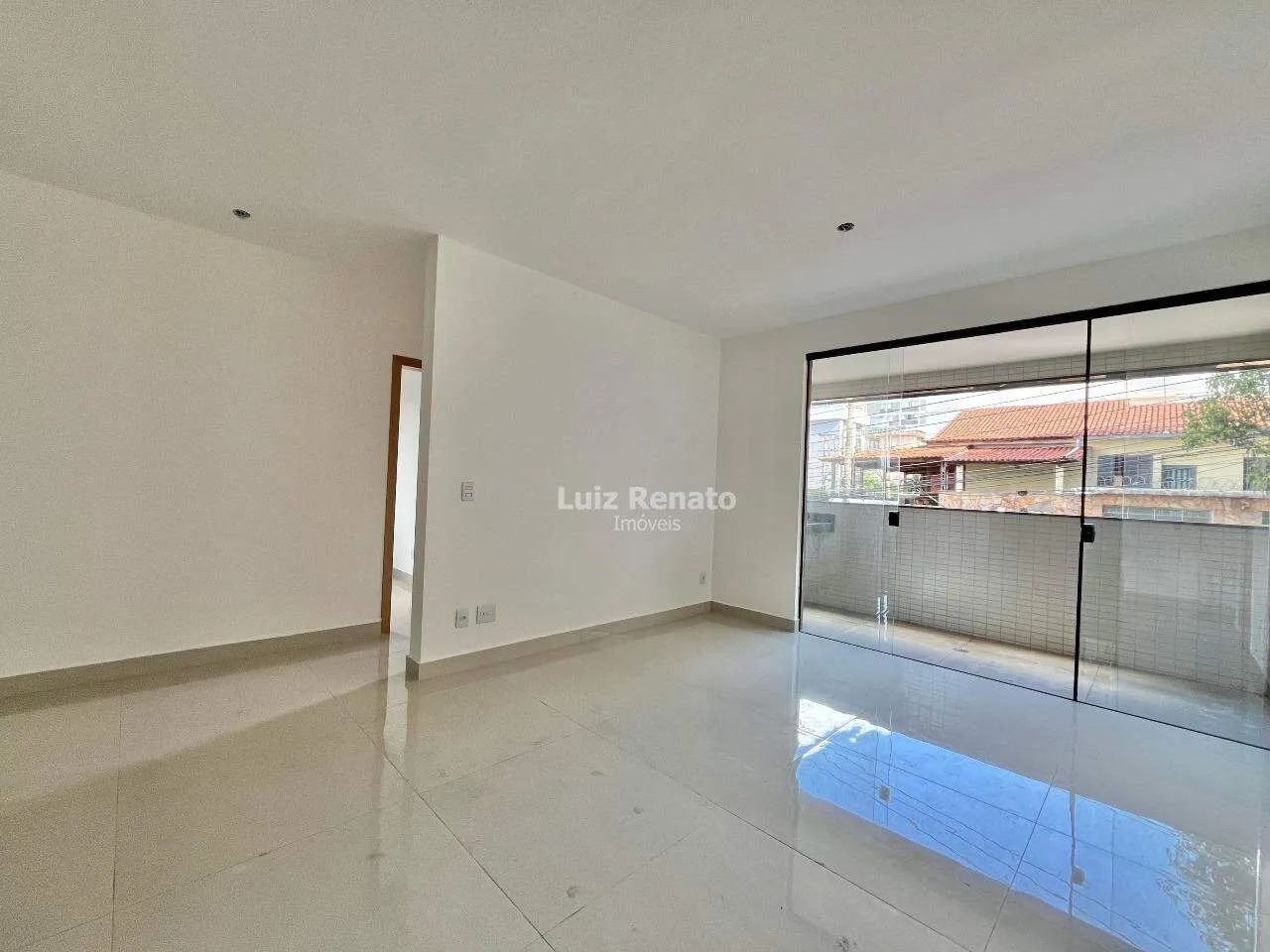 Apartamento á venda no bairro Gutierrez