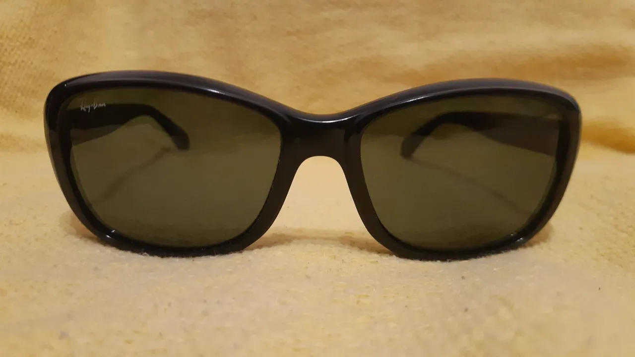Óculos de Sol Ray-Ban Feminino RB 4174 601