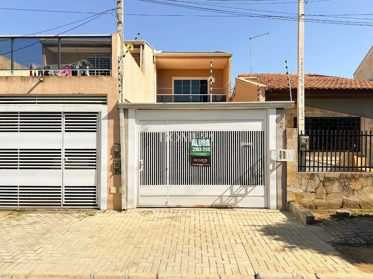 SOBRADO 2 QUARTOS NO SÍTIO CERCADO PARA LOCAÇÃO