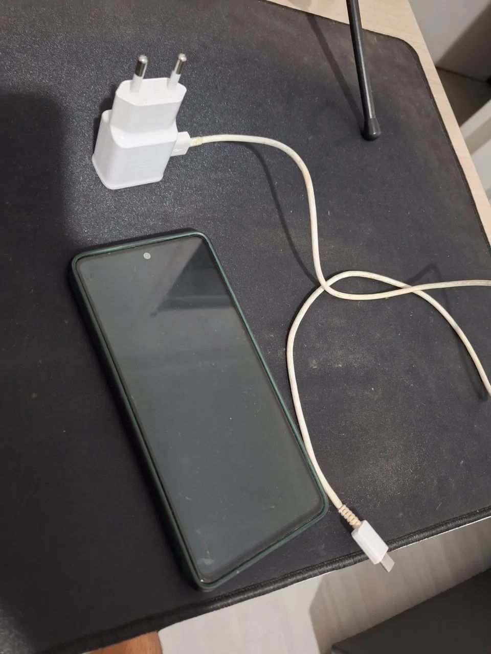 Samsung A52 com carregador, capinha, funcionando 100%