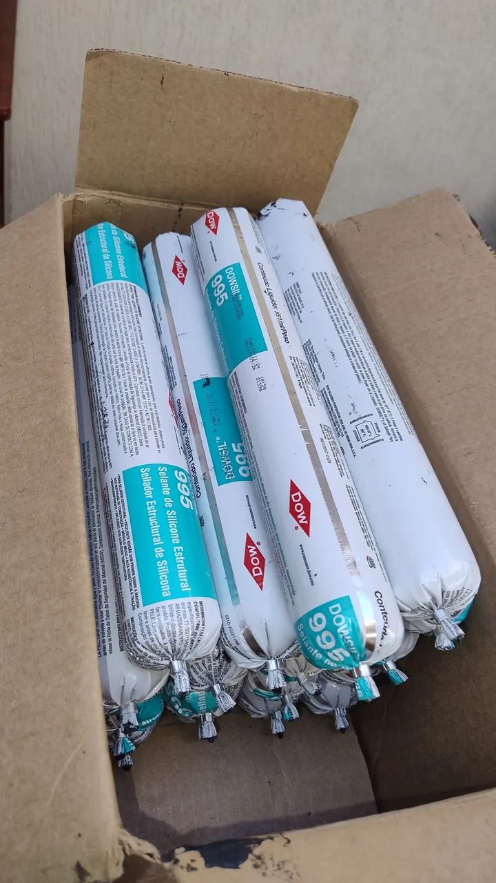 Silicone para colagem de vidro 